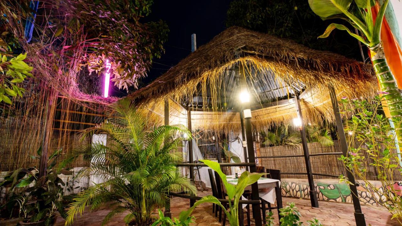 Baby Elephant Boutique Hotel Сиемрип Экстерьер фото